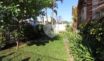 Casa térrea com 3 quartos à venda em Alto De Pinheiros - SP