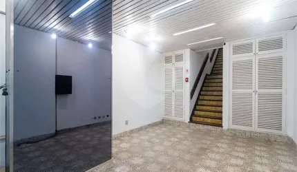 Prédio inteiro à venda ou para locação em Pinheiros - SP