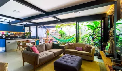 Casa de vila com 2 quartos à venda em Pinheiros - SP