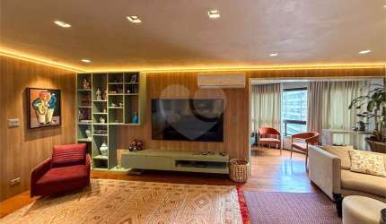 Apartamento com 4 quartos à venda ou para locação em Perdizes - SP