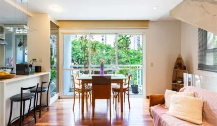 Triplex com 2 quartos à venda ou para locação em Vila Madalena - SP