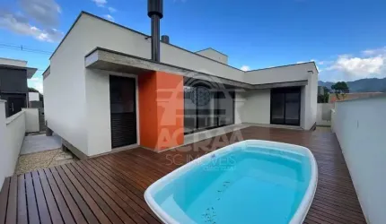 Casa nova com 3 quartos, piscina e área de festas na Guabiruba