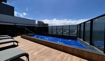Este lindo apartamento com 3 suítes no litoral Catarinense .