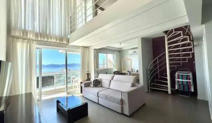 Duplex de 01 dormitórios com vista mar de tirar o fôlego, em condomínio club.