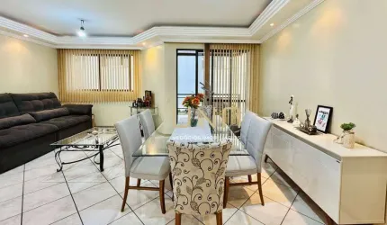 Excelente apartamento de 03 quartos no bairro Agronômica, próximo a Beira Mar Norte.