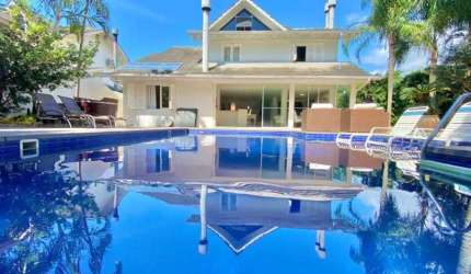 Casa de Luxo à Venda em Praia Mole, Florianópolis SC