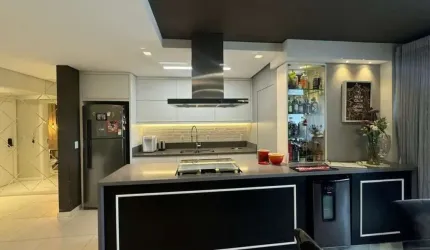 APTO DE 3 DORM. COM SUITE, LINDAMENTE MOBILIADO NA ILHA DE FLORIANOPOLIS