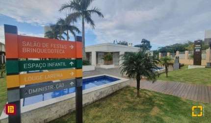 Casa nova em condomínio clube com quase 100m² , 3 quartos e 2 vagas