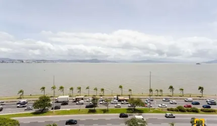 Apartamentos em Agronômica