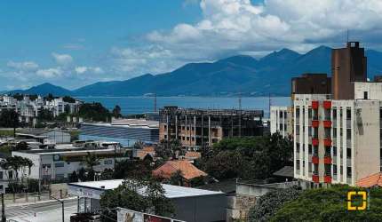 Linda Cobertura à Venda em Capoeiras - SC