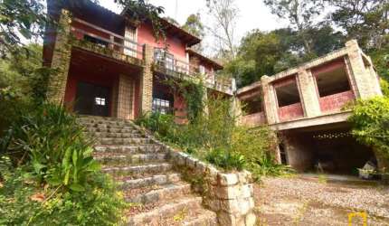 Casa Residencial em Sambaqui