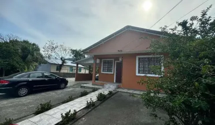 Casa e Terreno com viabilidade a venda no Rio Tavares