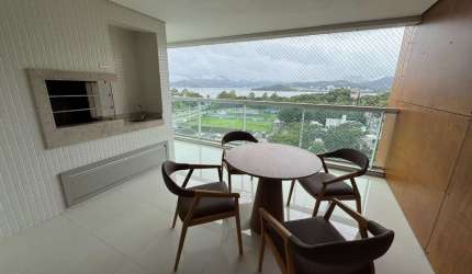 Apartamentos em Agronômica
