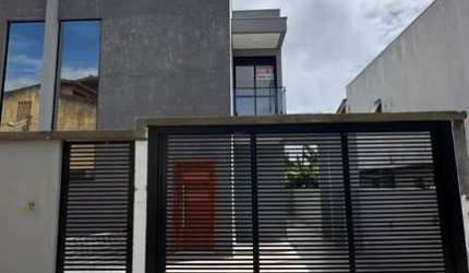 Casa Residencial em Ingleses do Rio Vermelho