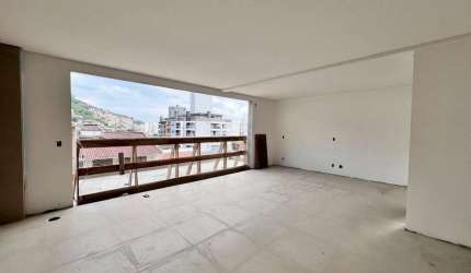 Apartamento tipo Studio com 58,72 m², com varanda, 1 vaga, no Centro
