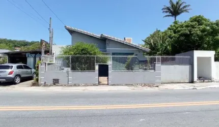 Casa Residencial/Comercial em Centro