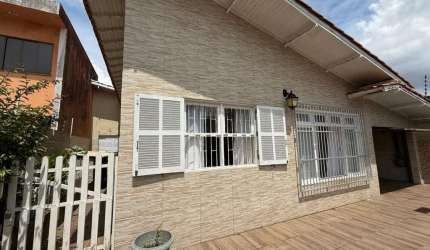 Casa à Venda no Balneário do Estreito - Florianópolis