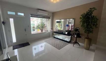 Casa Térrea a Venda de 3 dormitórios ( 1 Suíte) Parque São Jorge - Itacorubi - Florianópolis SC