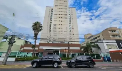 Apartamento à venda com 94m2 privativos 2D(1suíte), 2 sacadas e 1 vaga no Estreito Florianópolis