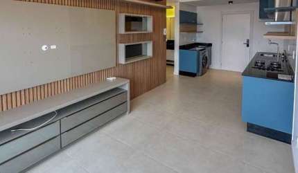 Apartamento semi mobiliado -  1 dormitório - 1 vaga - andar alto - Bairro Estreito  Florianópolis sc