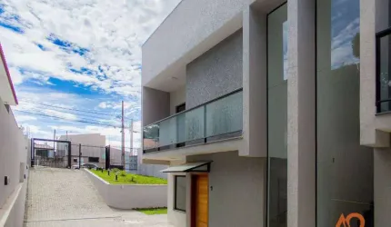 Sobrado com 3 dormitórios à venda, 113 m² por R$ 650.000,00 - Tingui - Curitiba/PR