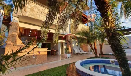 Casa à venda em Peruíbe - SP