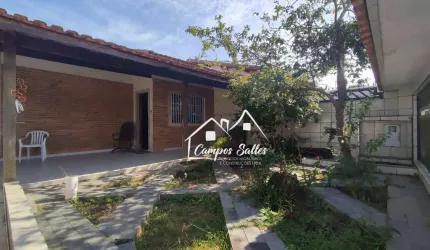 Casa à venda em Peruíbe-SP