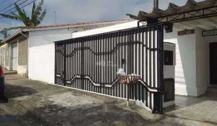 Casa 2 dorms Conj. Sao Benedito em Jacarei SP