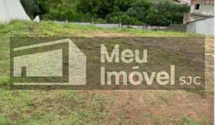 Terreno, 590 m², no melhor condomínio da cidade, vista permanente para área de preservação