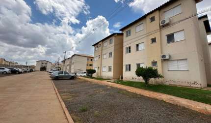 apartmento com 02 quartos - residencial itajobi
