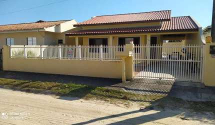 ÓTIMA CASA COM PISCINA E PRÓXIMA DO MAR,PARA LOCAÇÃO PÔR DIÁRIA EM ITAPOÁsc