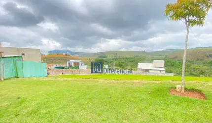 Terreno com 526 m² no Alphaville