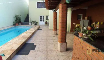 Sobrado à venda | 350m² | 4 suítes 4 vagas - Santa Teresinha - São Paulo/SP
