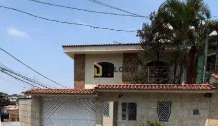 Sobrado à venda | 296m² | 5 suítes | 6 banheiros | 4 vagas | Vila Albertina - São Paulo/SP