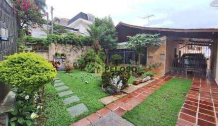 Casa térrea à venda | 242m² | 3 dormitórios | 1 suíte | edícula | 13 vagas | Tremembé - São Paulo/SP