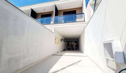 Sobrado à venda | 144m² | 3 dormitórios | 1 suíte | Área gourmet | sacada | 3 vagas | Imirim - São Paulo/SP.