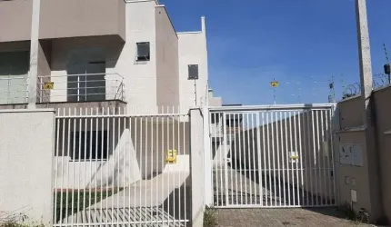 Sobrado à venda no bairro Campo Comprido - Curitiba/PR