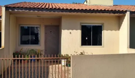 Casa à venda no bairro Tindiquera - Araucária/PR