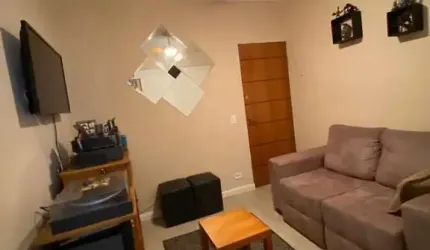 Oportunidade: Apartamento à venda em São Bernardo do Campo - SP, bairro Assunção. 1 quarto, 1 sala, 1 banheiro e vaga de garagem. Imperdível!