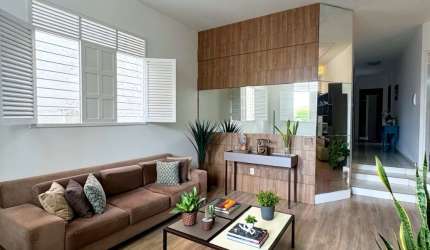 Linda Casa com 4 Quartos no Bairro dos Estados