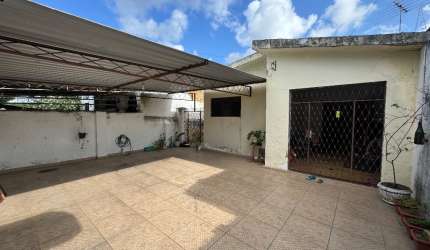 Casa a Venda no Bairro da Torre