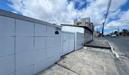 Casa a Venda em Mangabeira