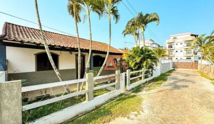 Casa com 3 dormitórios à venda, 85 m² por R$ 280.000,00 - Balneário São Pedro - São Pedro da Aldeia/RJ