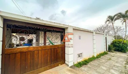 Casa com 3 dormitórios, 230 m² - venda por R$ 950.000,00 ou aluguel por R$ 4.500,00/mês - Centro - São Pedro da Aldeia/RJ