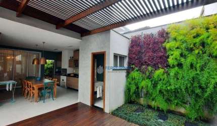 Casa à venda, 220 m² por R$ 1.980.000,00 - Urbanova - São José dos Campos/SP