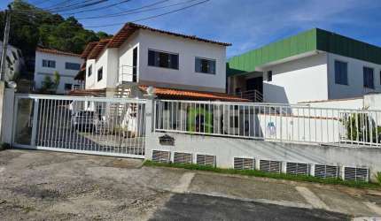 Casa com 2 dormitórios à venda por R$ 270.000,00 - Maria Paula - São Gonçalo/RJ