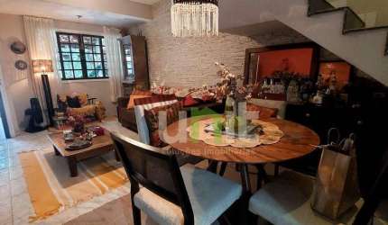 Casa com 3 dormitórios à venda, 120 m² por R$ 690.000 - Piratininga - Niterói/RJ