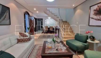 Sobrado à Venda no Tatuapé com 240 m²