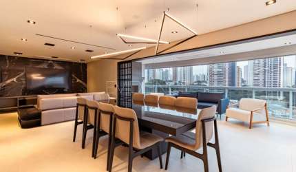 Apartamento exclusivo finamente mobiliado e decorado no Anália Franco!