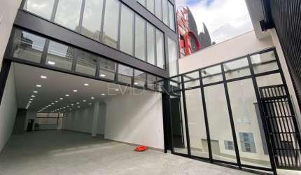 Salão Comercial NOVO - 300 m² !